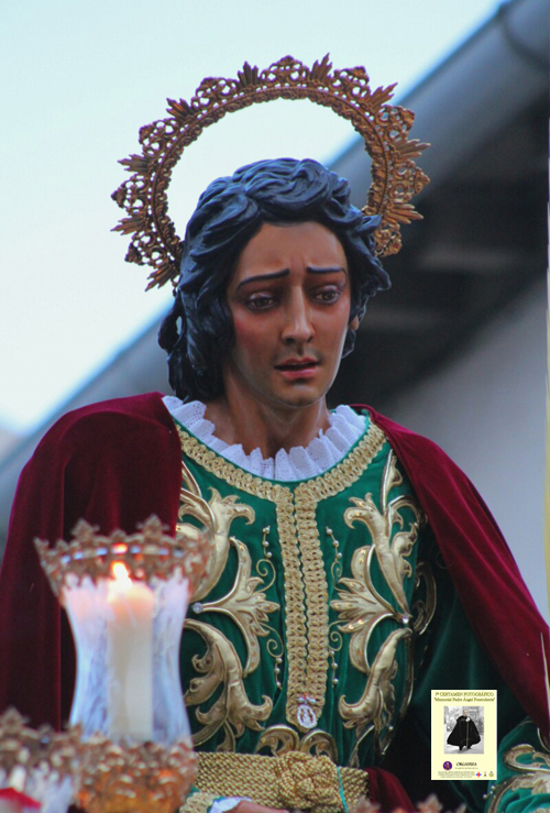 Bajo la luz de tu mirada
