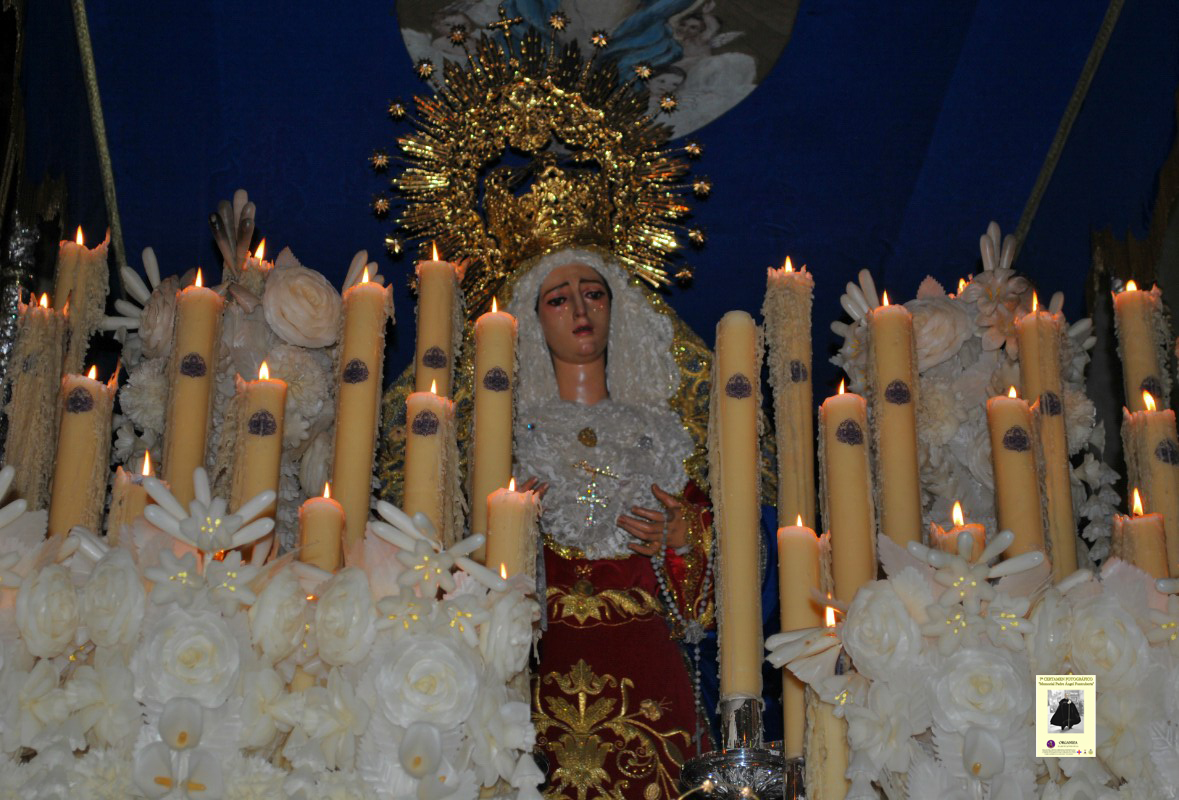 Las velas lloran contigo madre